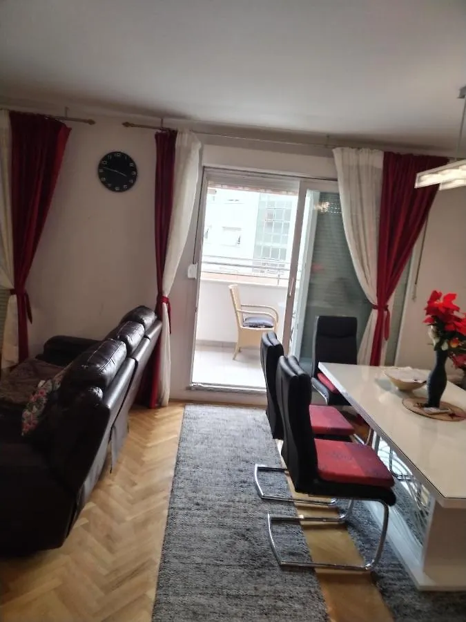 Deluxe Apartment Manuela With Balcony Top Center Split 3*,  Croatia